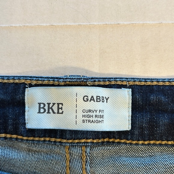 BKE Gabby Straight Stretch Cuffed Denim Jean. Size 31/32 - Picture 8 of 13